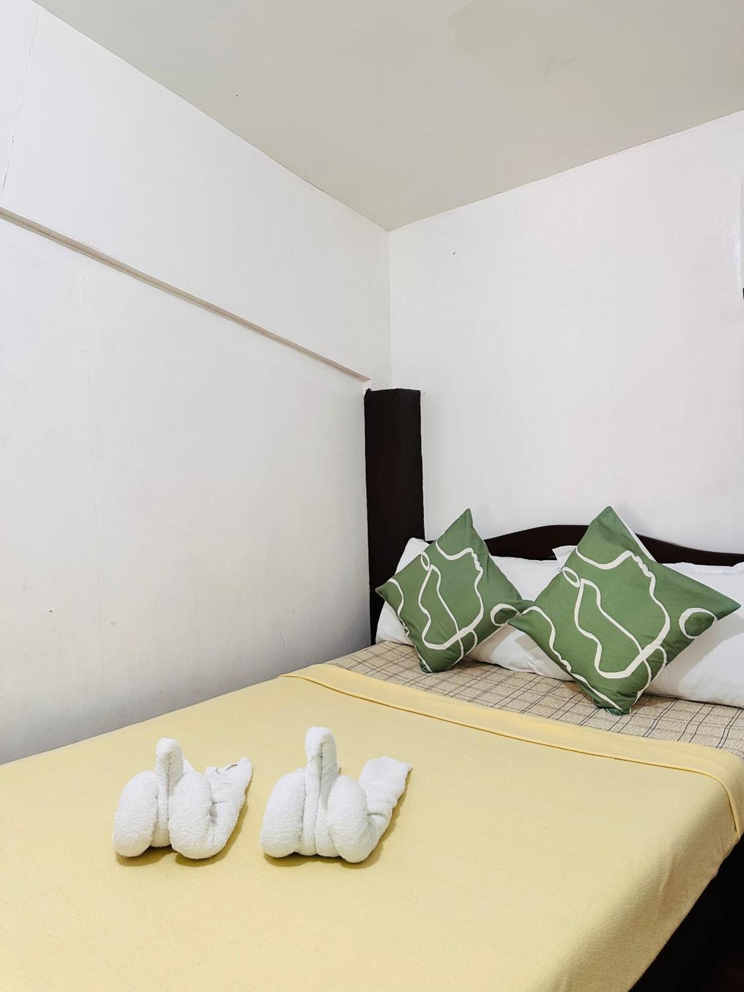 Amancio'S Balai - Near The Airport, City Center! Puerto Princesa Extérieur photo