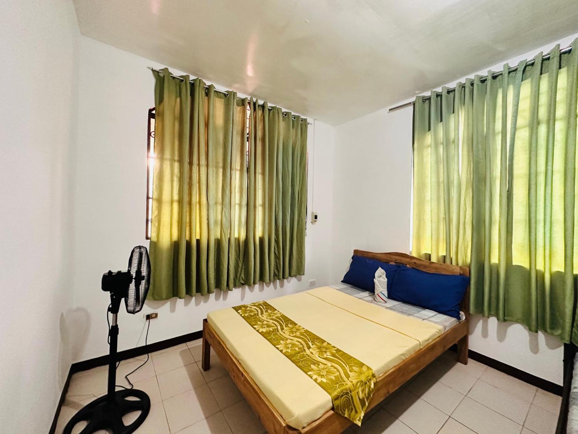 Amancio'S Balai - Near The Airport, City Center! Puerto Princesa Extérieur photo